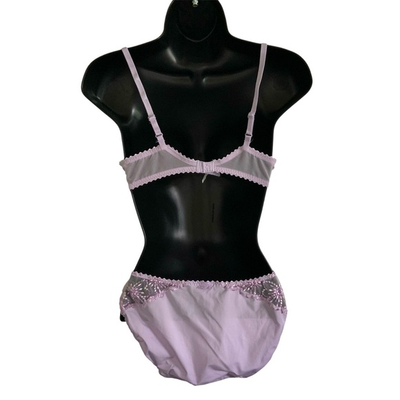 Marie Jo lilac lace bra and panty set - Picture 2 of 12